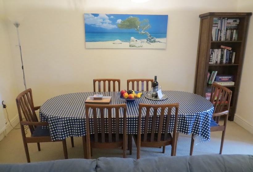 The Hideaway Close To All Amenities