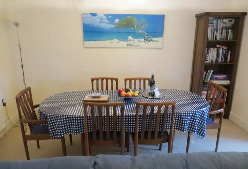 The Hideaway Close To All Amenities