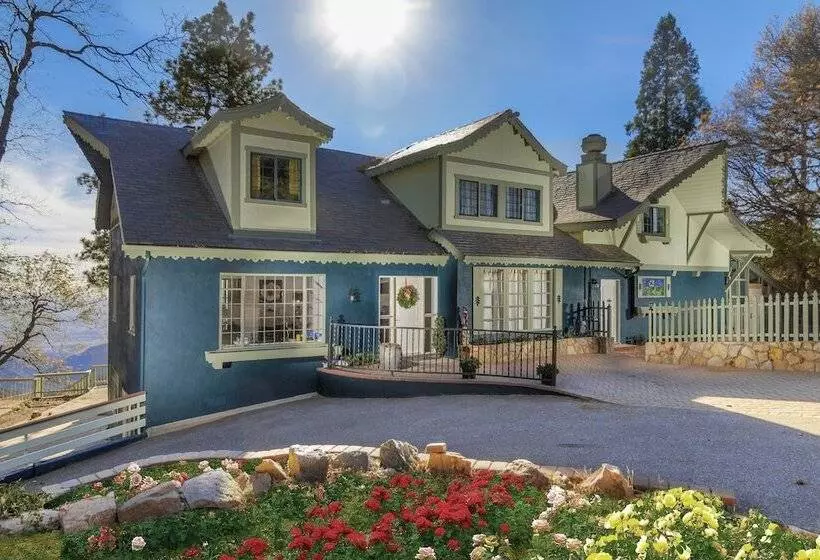 The Sky View Inn