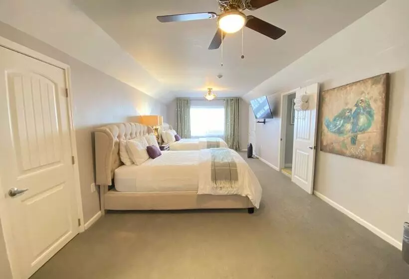 The Sky View Inn