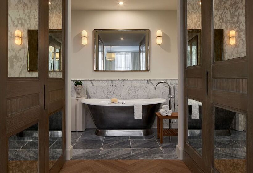 The Wall Street Hotel New York City