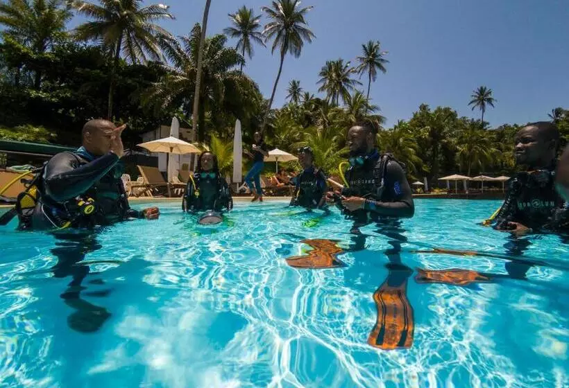 Club Santana Beach & Resort