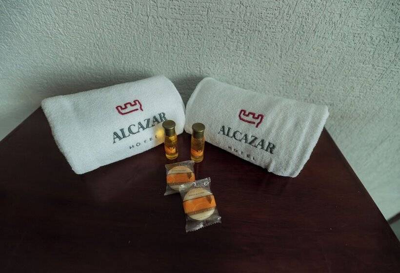 ホテル Alcazar  Guadalajara Centro Historico