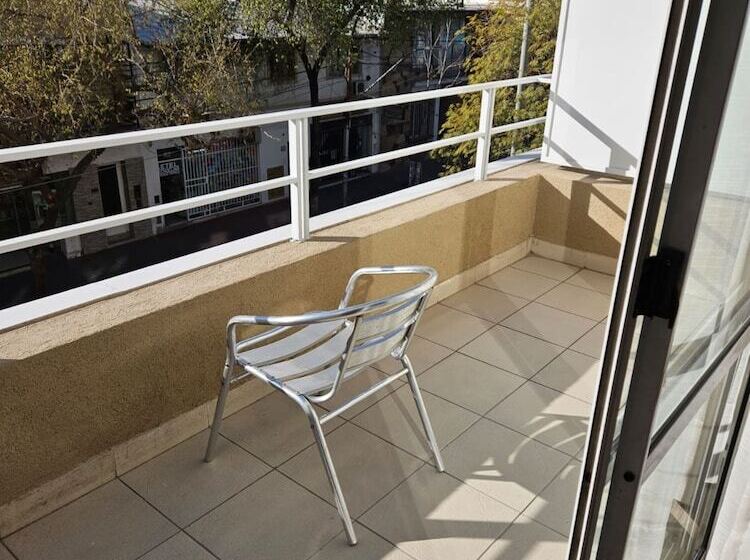 בית מלון כפרי Dakar