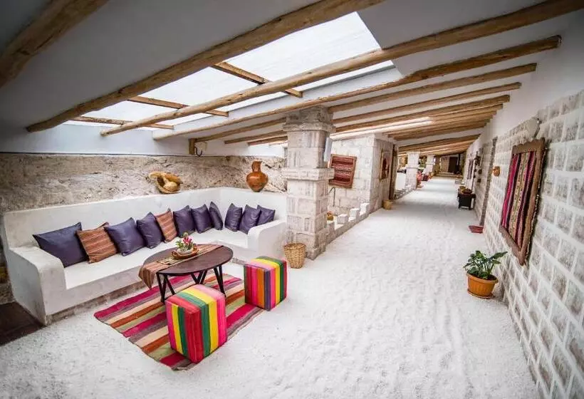 هتل De Sal Luna Salada