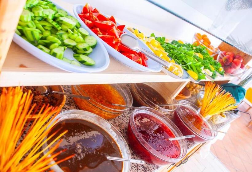 בית מלון כפרי Flora