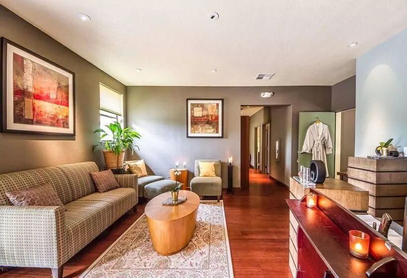 Gaia Hotel & Spa, Ascend Hotel Collection