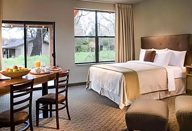 Gaia Hotel & Spa, Ascend Hotel Collection