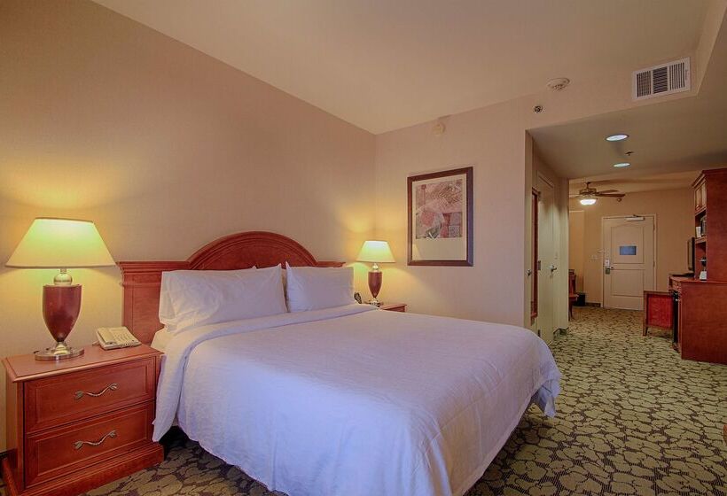 فندق Hilton Garden Inn Las Vegas Strip South