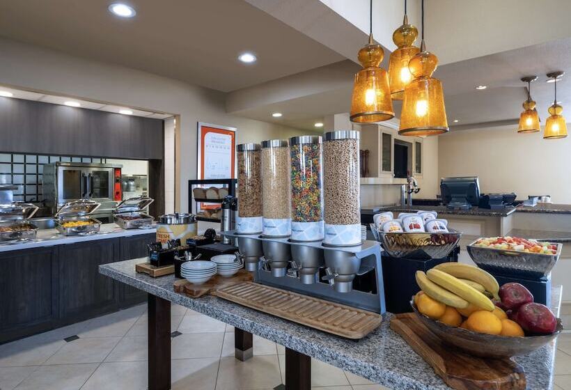 فندق Hilton Garden Inn Las Vegas Strip South