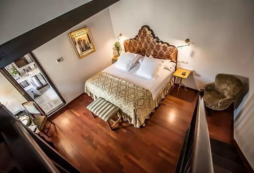 هتل Las Casas De La Judería De Córdoba