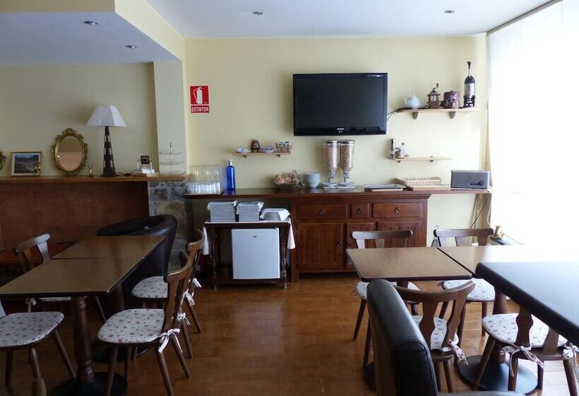 هتل Les Truites Adults Only