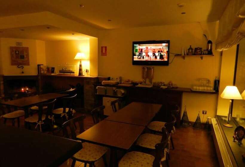 هتل Les Truites Adults Only