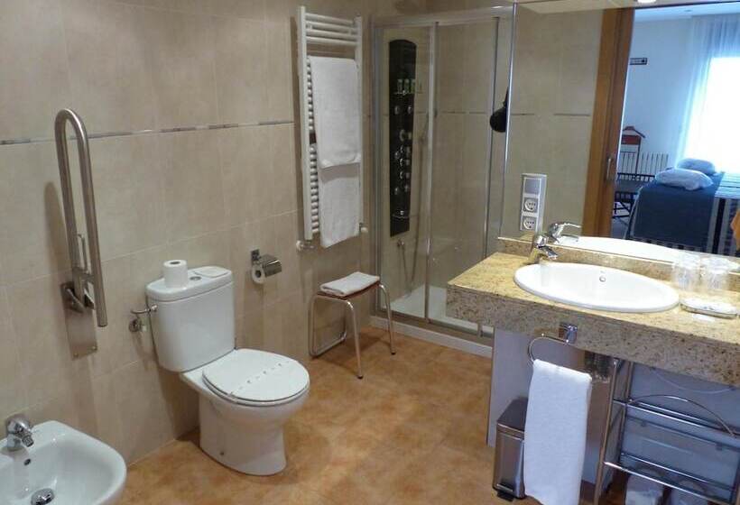 هتل Les Truites Adults Only