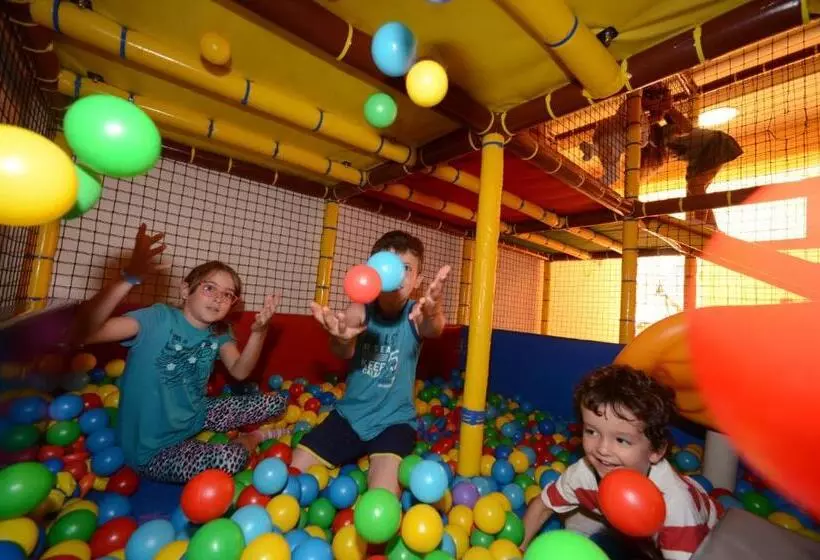 Отель Rio Stava Family Resort & Spa