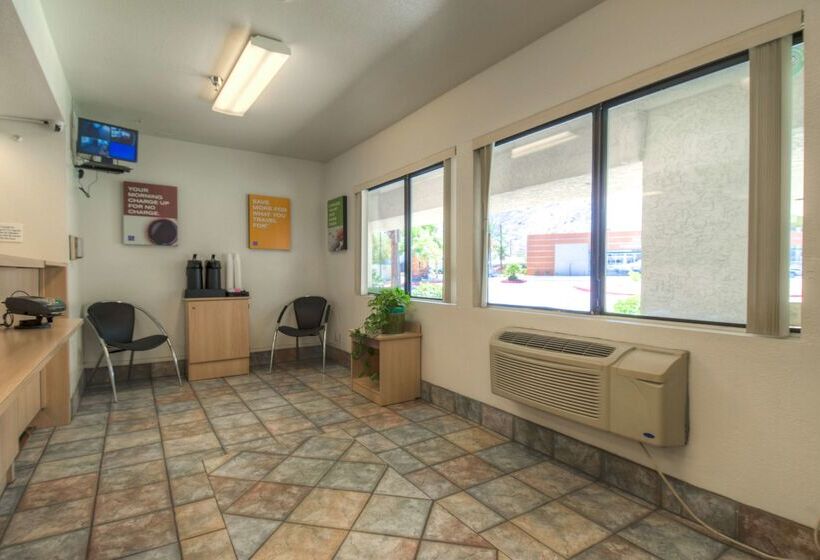 Motel 6palm Springs, Ca  Downtown