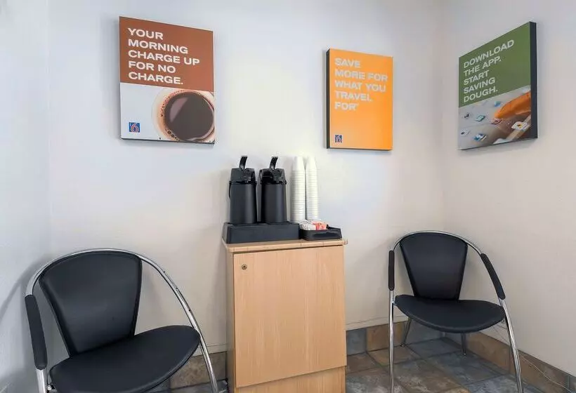 Motel 6palm Springs, Ca  Downtown