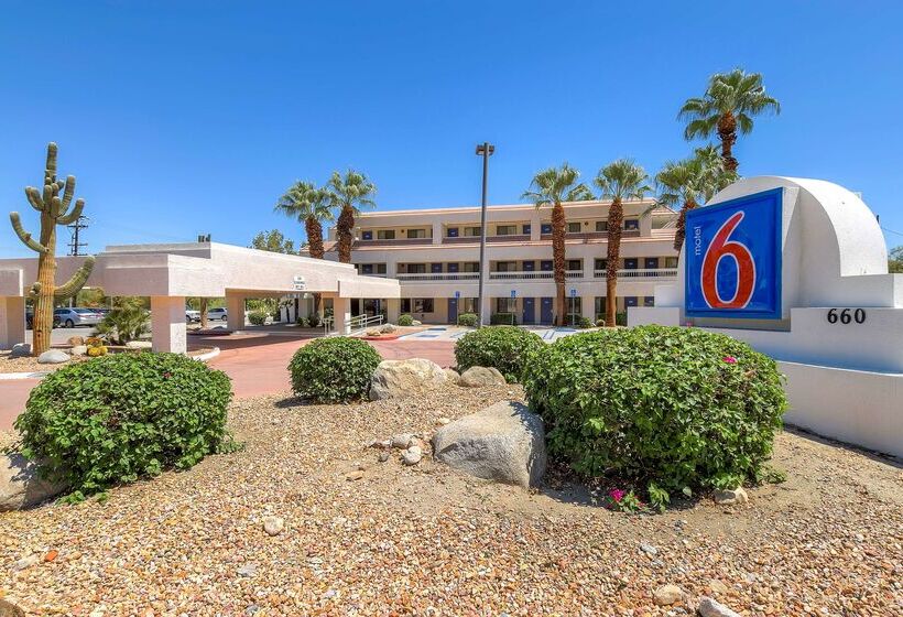 Motel 6palm Springs, Ca  Downtown
