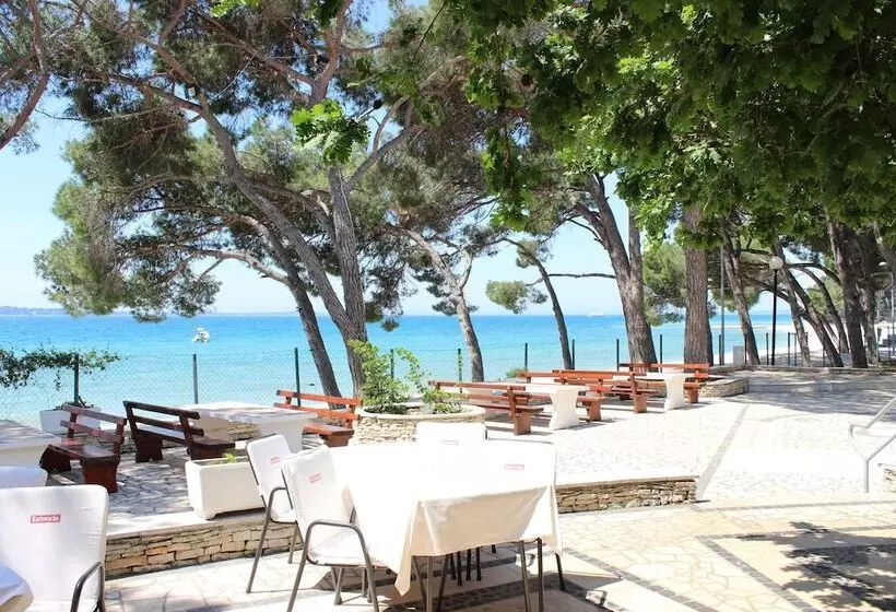 هتل Happy Camp Mobile Homes In Centro Vacanze Bi Village