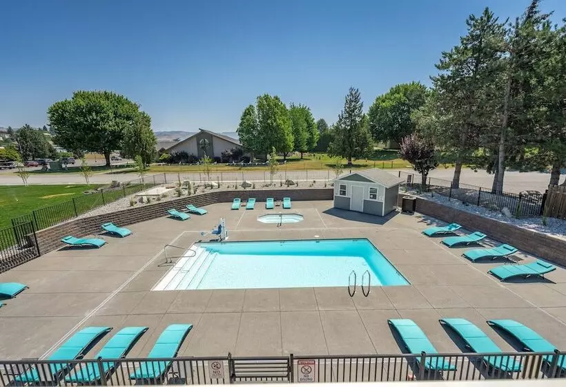 Hotelli The Lodge Lake Chelan