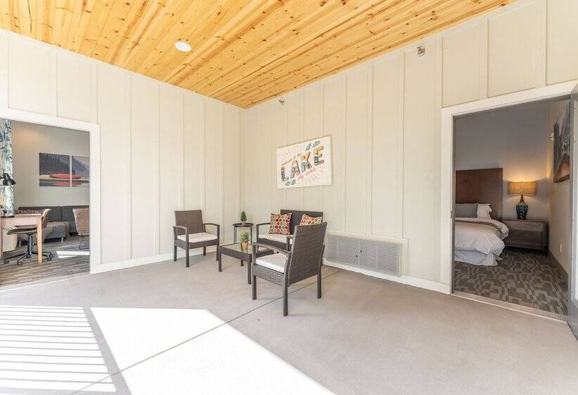 酒店 The Lodge Lake Chelan