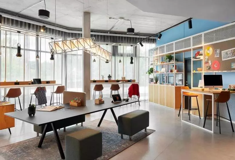 Hotelli Moxy Sophia Antipolis