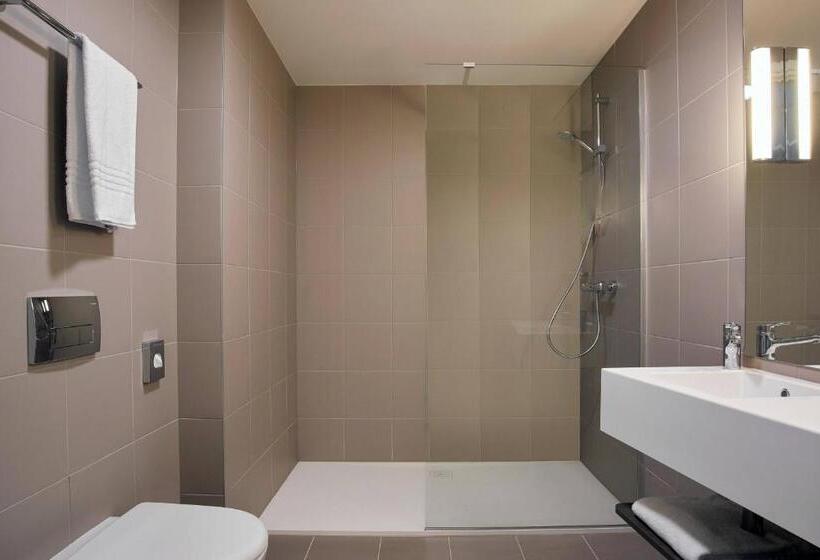 فندق Moxy Sophia Antipolis