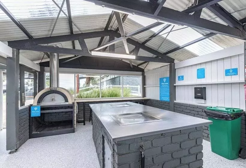 Hotelli Nrma Phillip Island Beachfront Holiday Park