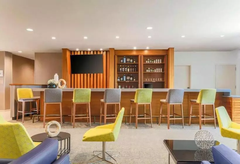 Hotelli Springhill Suites By Marriott San Jose Fremont