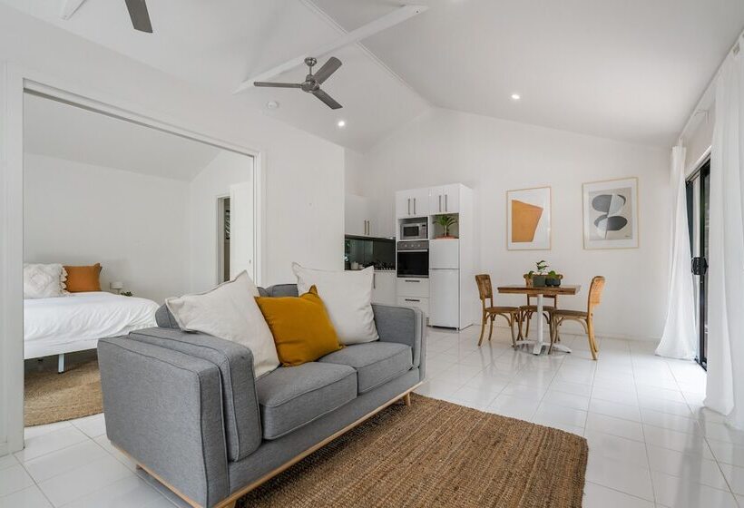 Your Luxury Escape   Little Farm Cottage 1