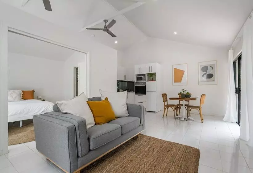 Your Luxury Escape   Little Farm Cottage 1