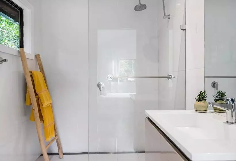 Your Luxury Escape   Little Farm Cottage 1