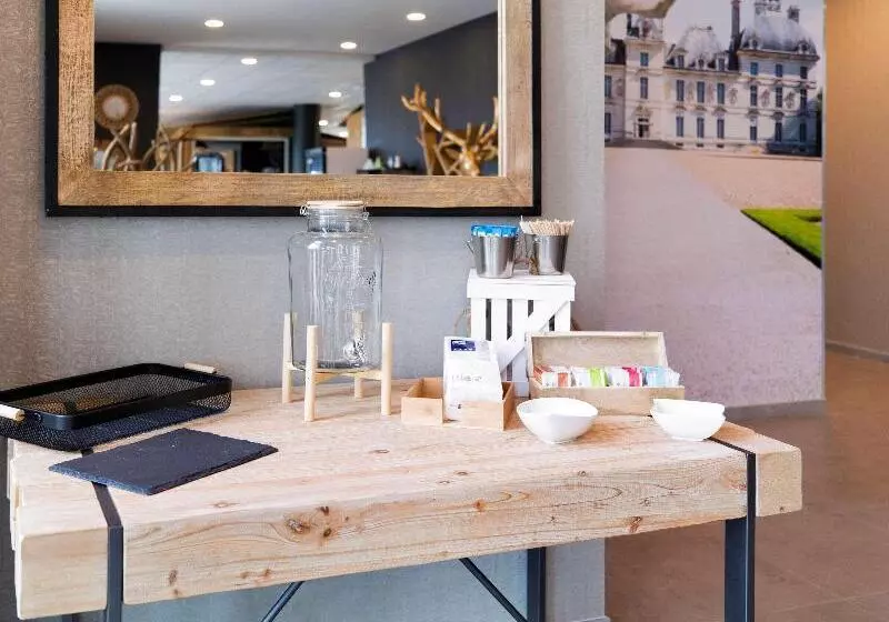 Hotelli Ibis Styles Contres Cheverny