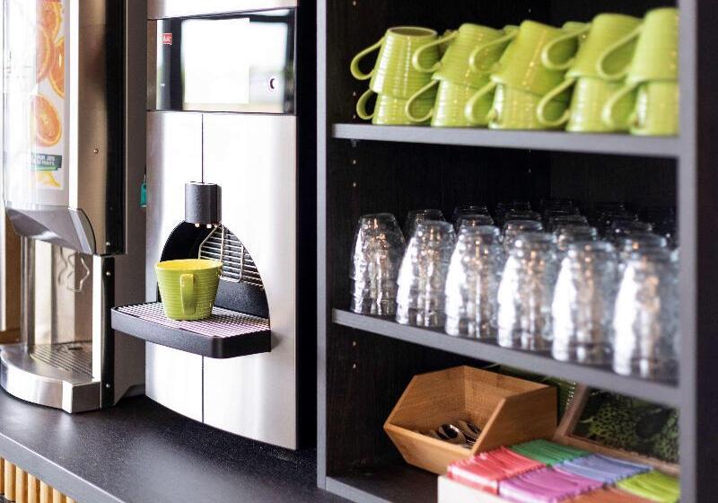 בית מלון כפרי Ibis Styles Contres Cheverny