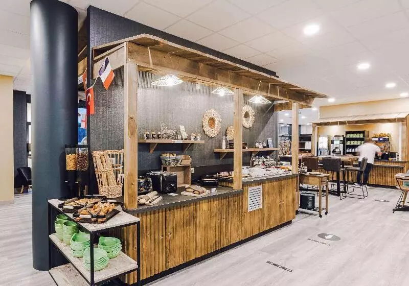 Hotelli Ibis Styles Contres Cheverny