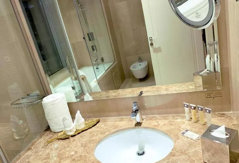 Grand Swiss Belhotel Waterfront Seef