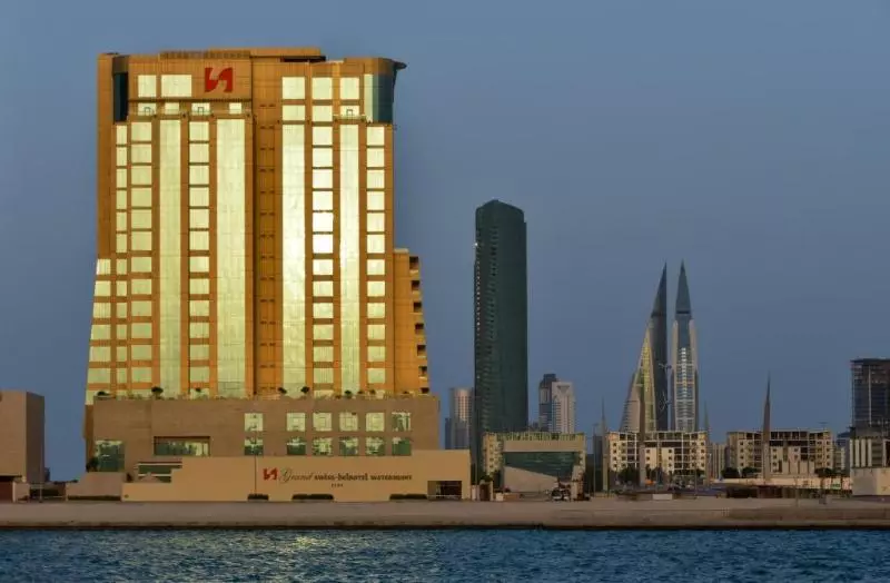 Grand Swiss Belhotel Waterfront Seef