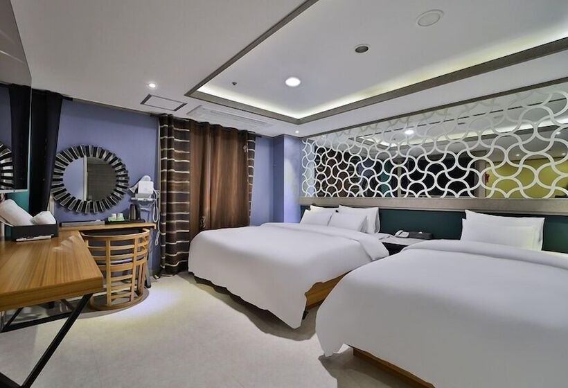 Motelli Changwon Sangnamdong Hotel Baba