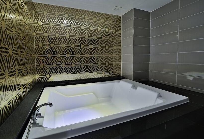 Motelli Changwon Sangnamdong Hotel Baba