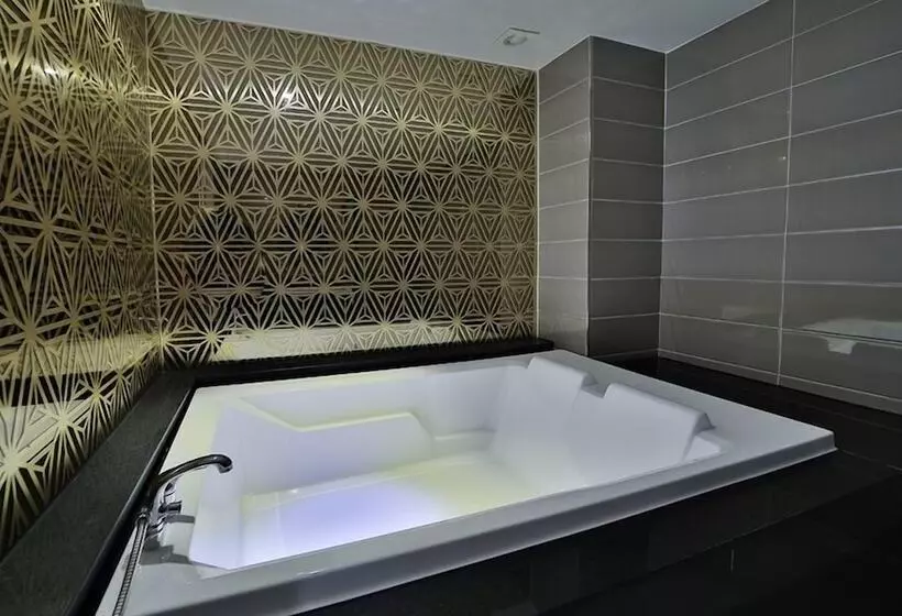 مُتل Changwon Sangnamdong Hotel Baba