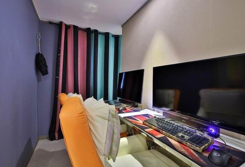 Motelli Changwon Sangnamdong Hotel Baba