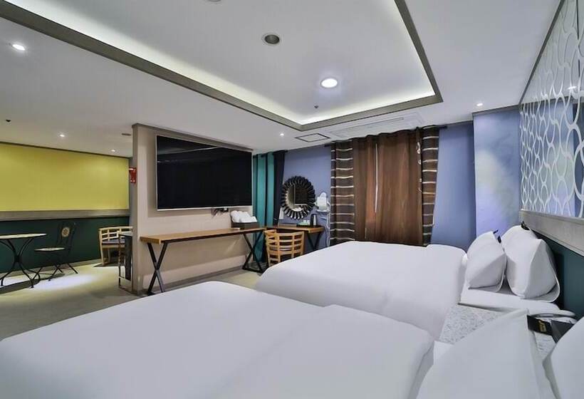 Motelli Changwon Sangnamdong Hotel Baba