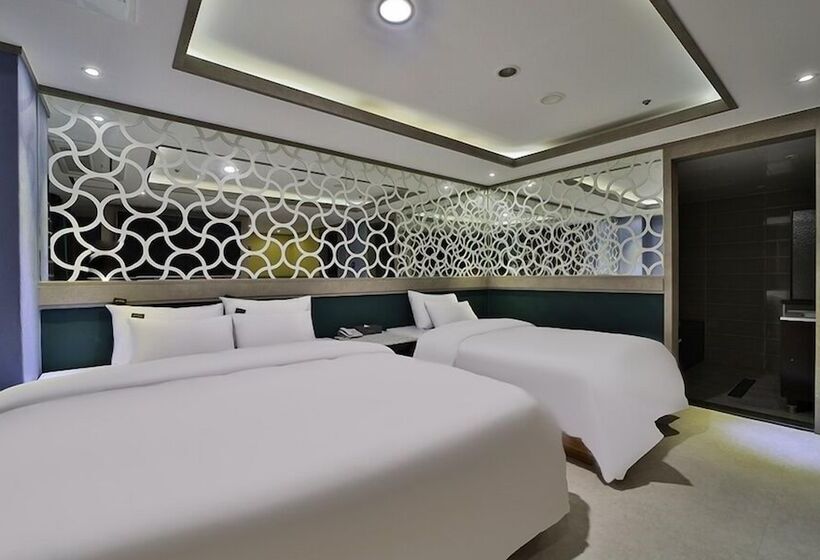 Motelli Changwon Sangnamdong Hotel Baba