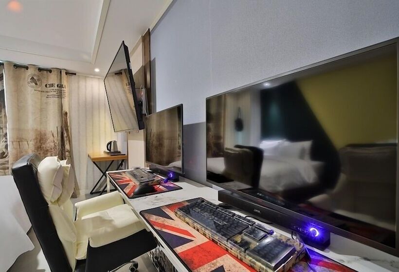 Motelli Changwon Sangnamdong Hotel Baba