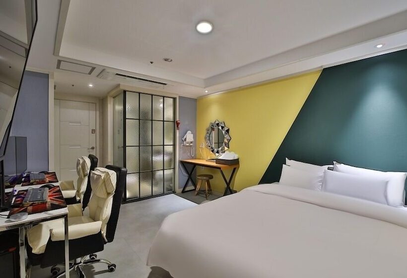 Motelli Changwon Sangnamdong Hotel Baba