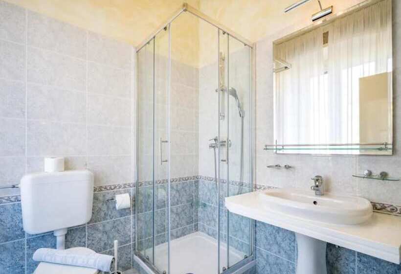 פנסיון Apartments And Rooms Villa Rossella 2