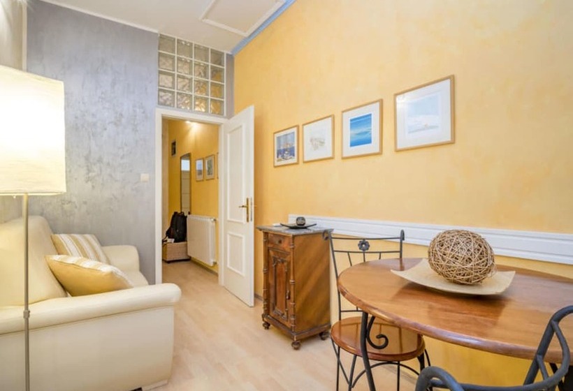 פנסיון Apartments And Rooms Villa Rossella 2