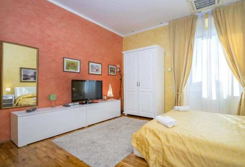 פנסיון Apartments And Rooms Villa Rossella 2