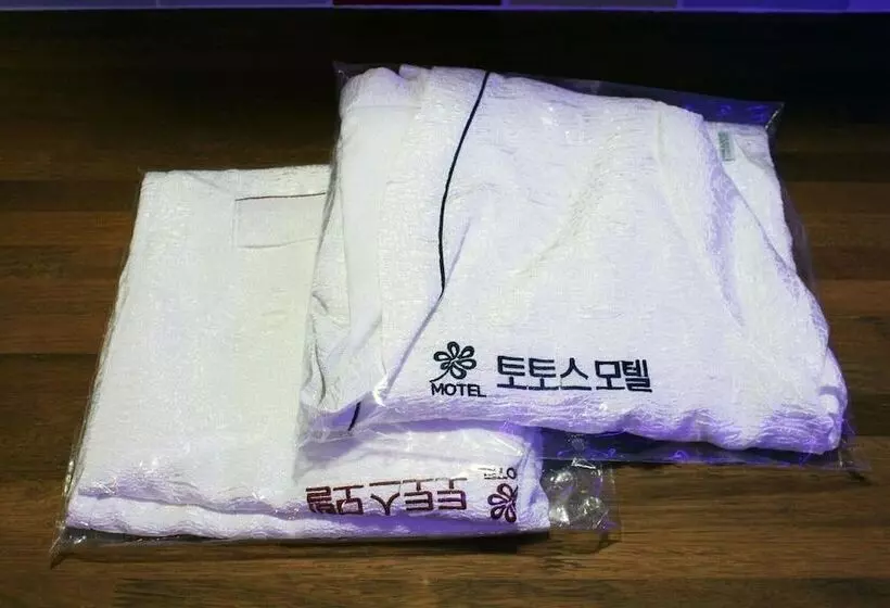 Motelli Changwon Sangnam Dong Totos