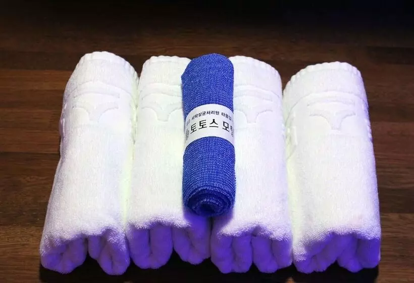 Motelli Changwon Sangnam Dong Totos